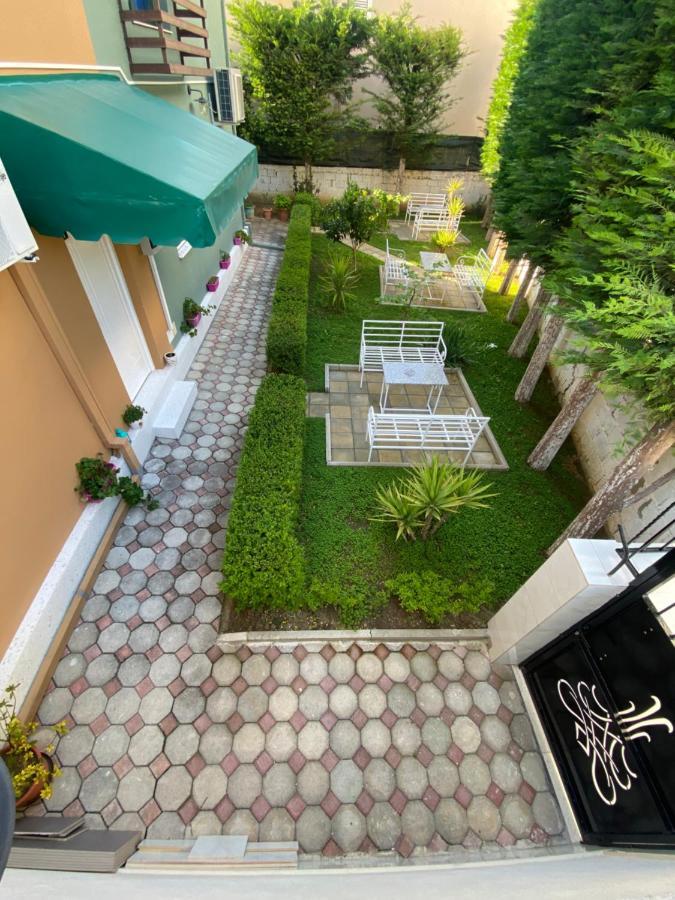 Vila Ajdinaj Berat Esterno foto