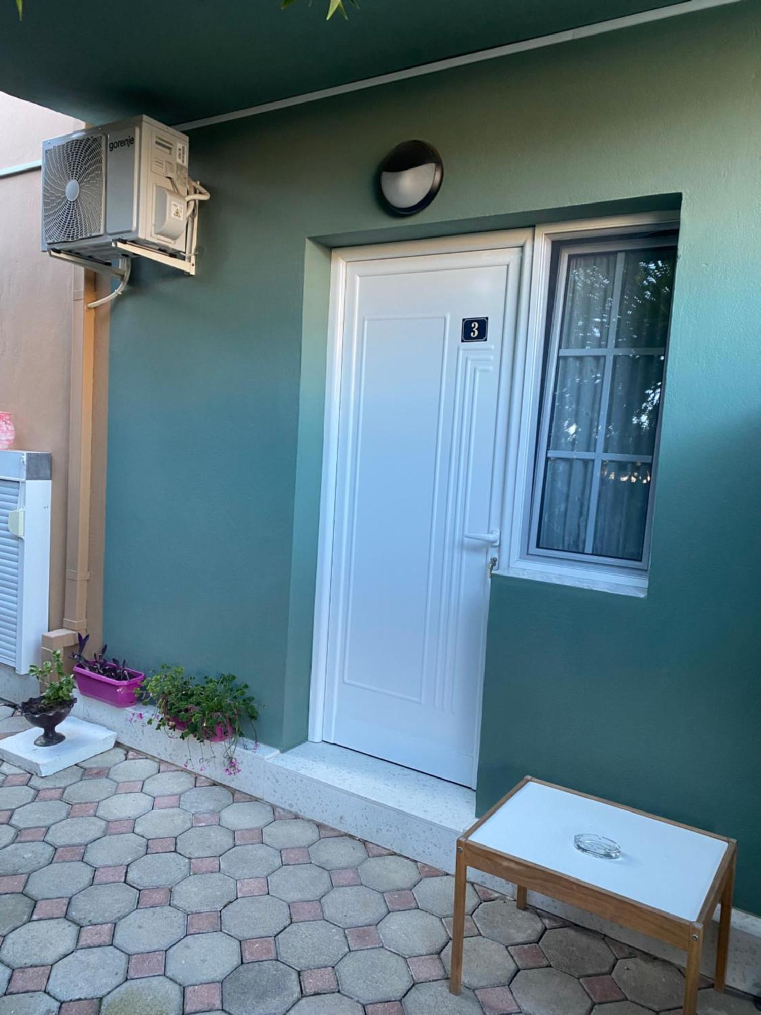 Vila Ajdinaj Berat Esterno foto