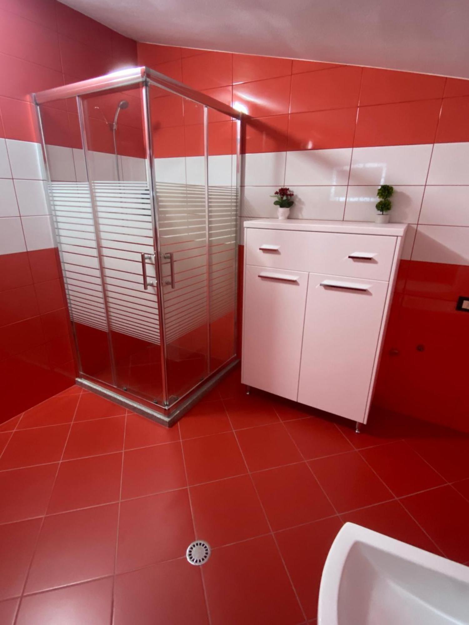 Vila Ajdinaj Berat Esterno foto