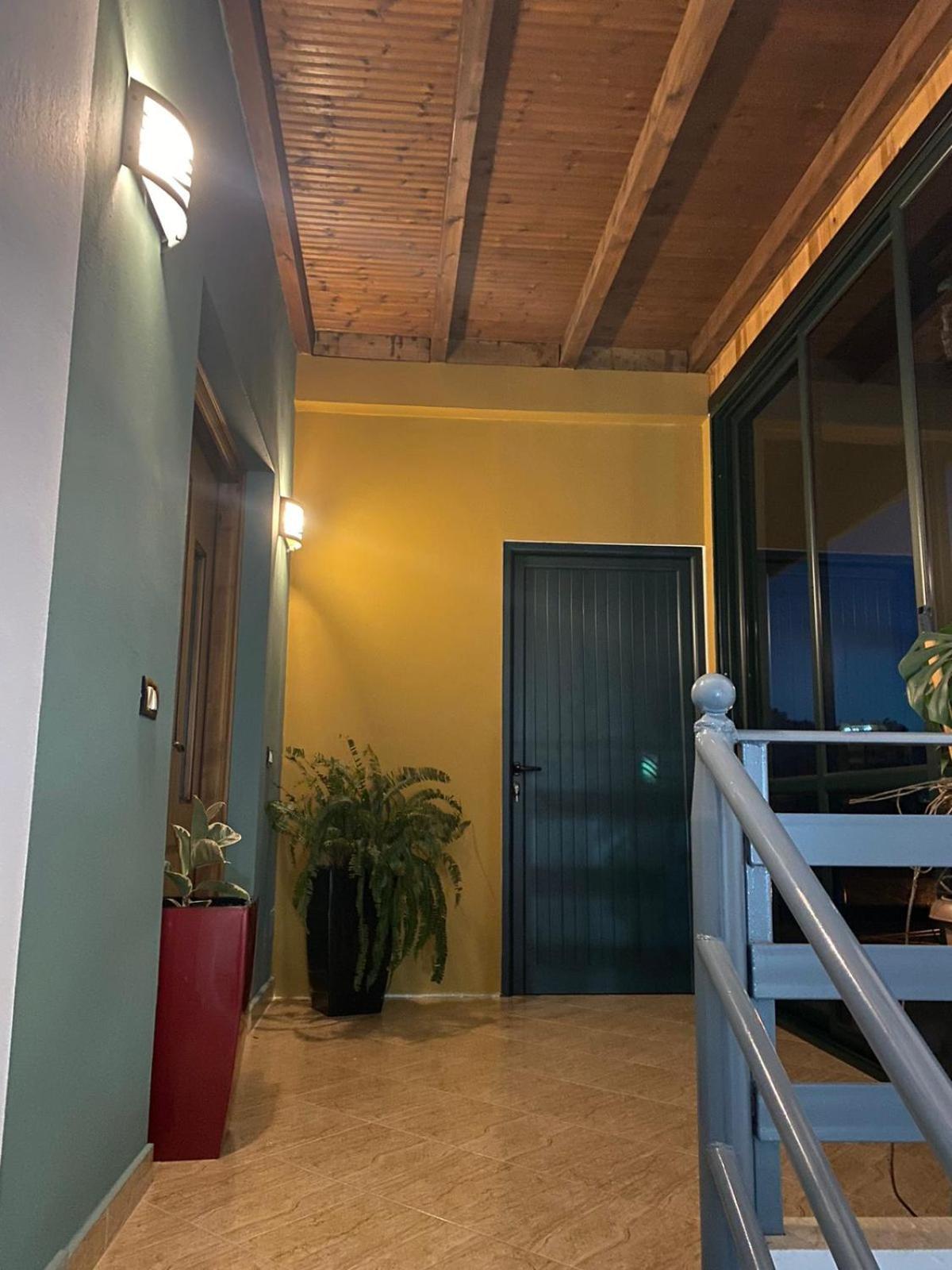 Vila Ajdinaj Berat Esterno foto