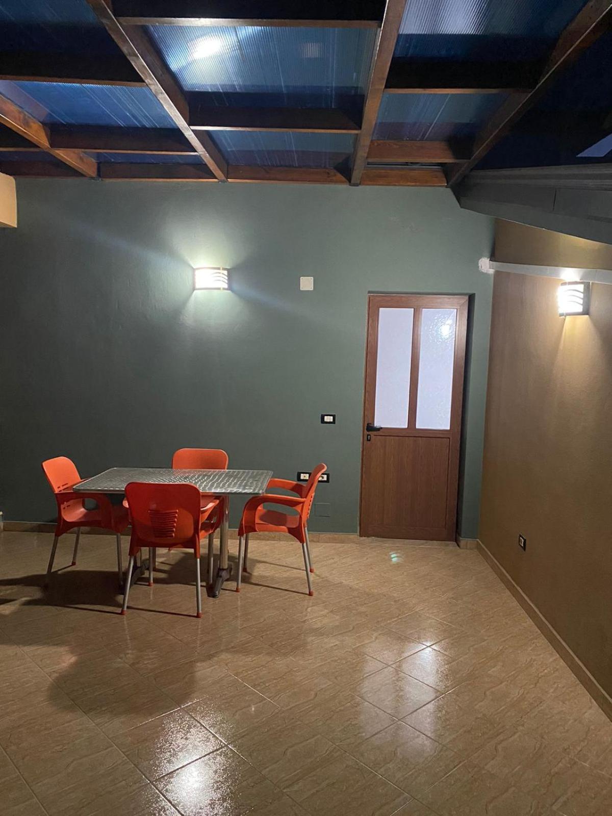 Vila Ajdinaj Berat Esterno foto