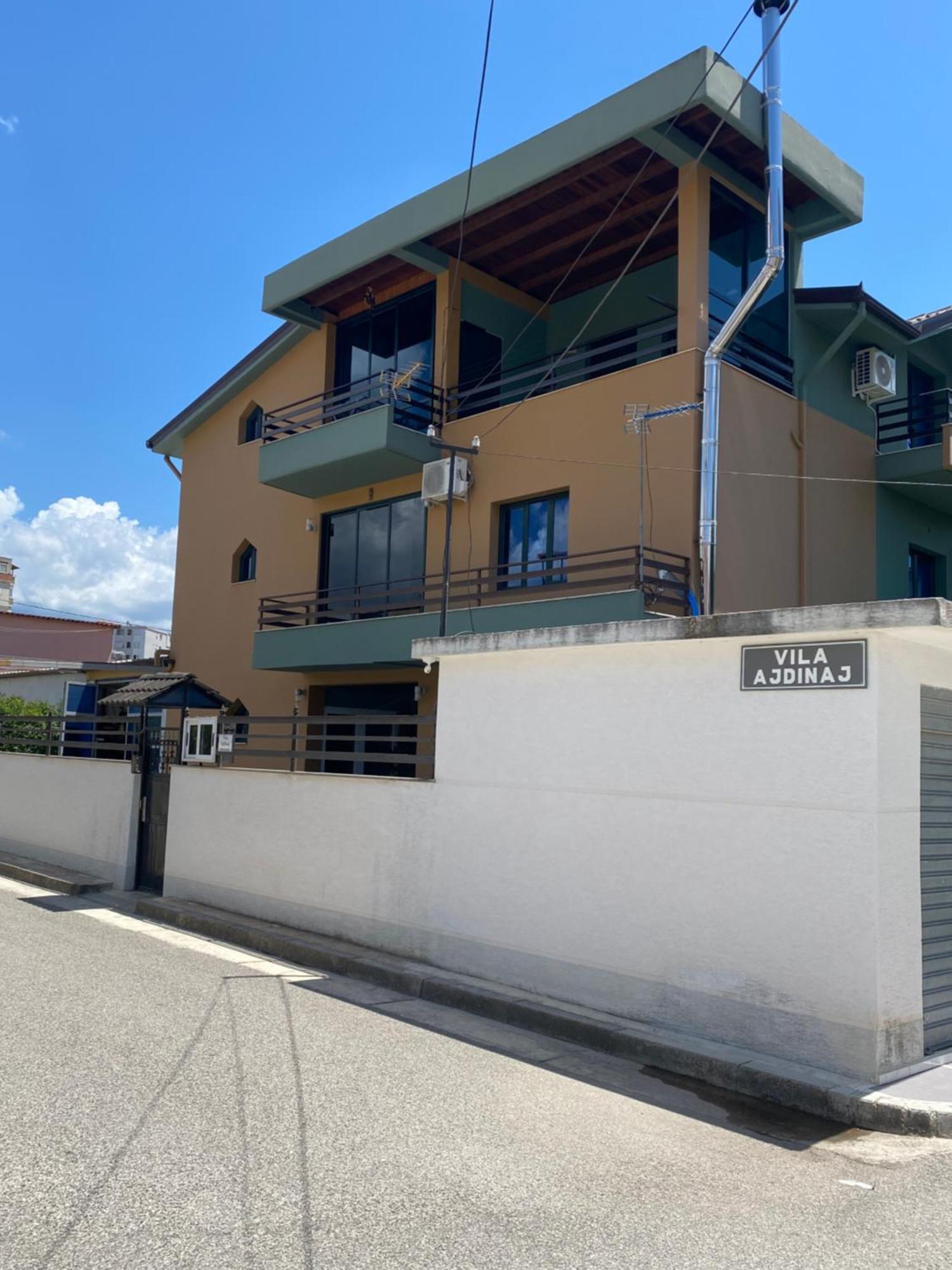 Vila Ajdinaj Berat Esterno foto