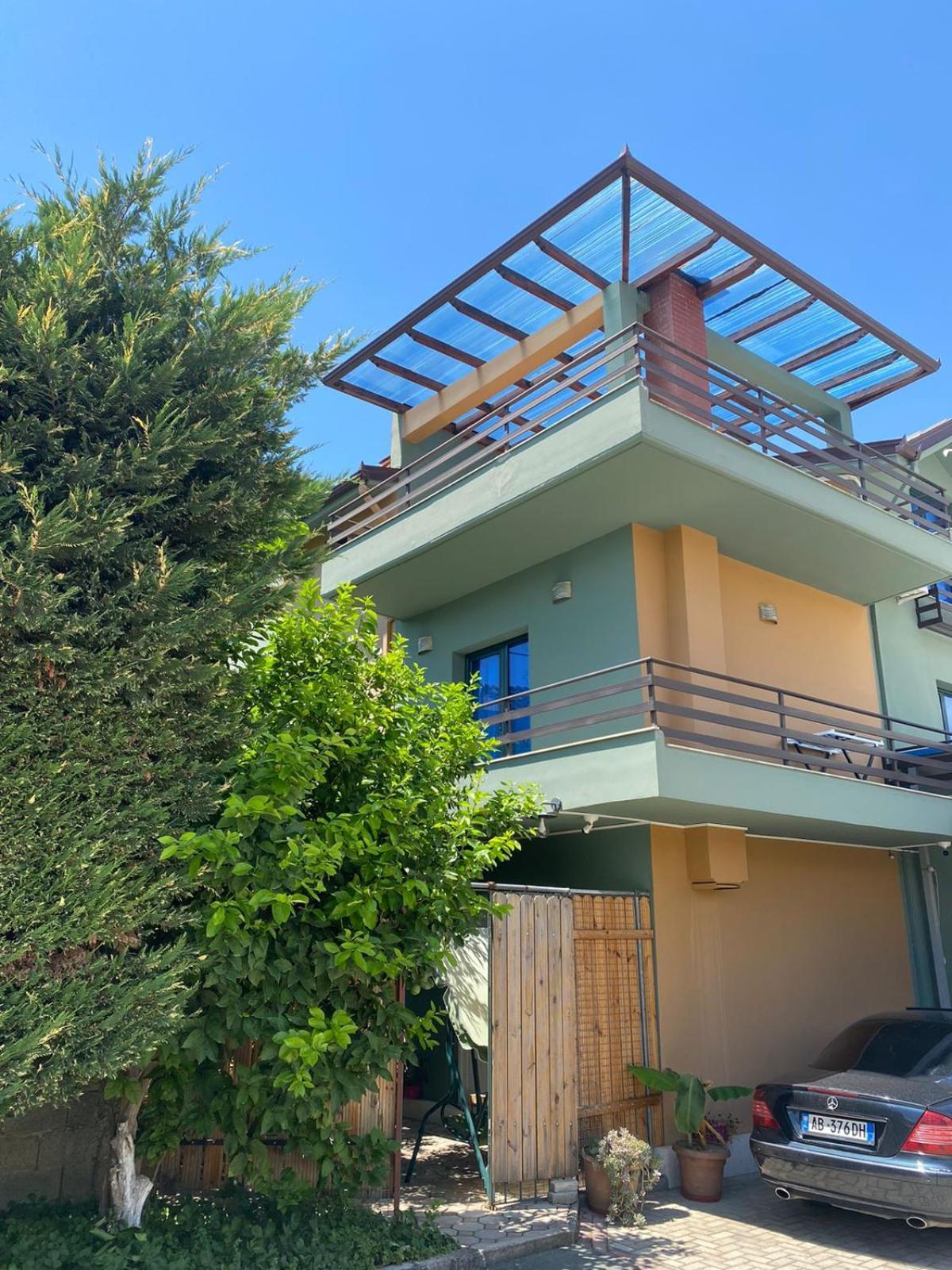 Vila Ajdinaj Berat Esterno foto