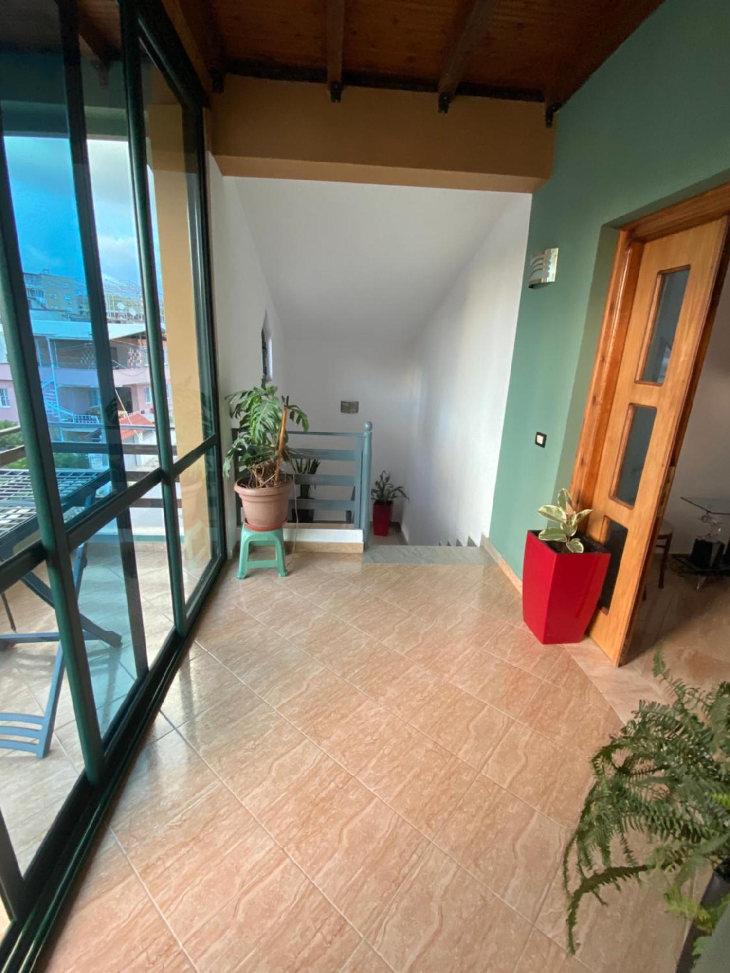 Vila Ajdinaj Berat Esterno foto